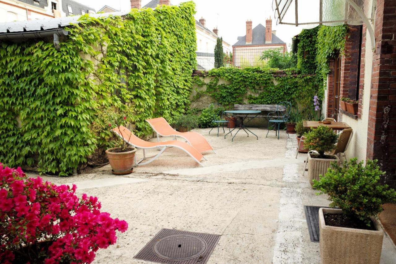 Les Crepinieres Bed & Breakfast Chartres Eksteriør bilde